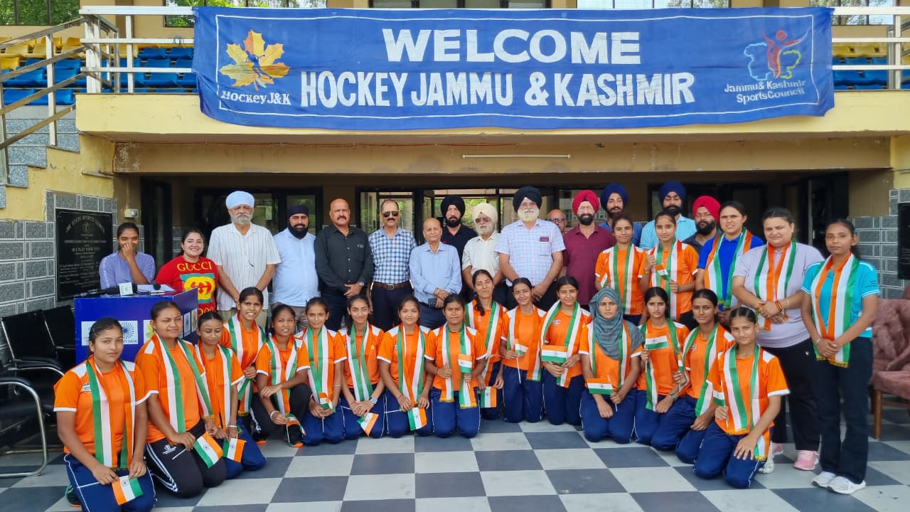 Hockey J&K felicitates players, officials 
